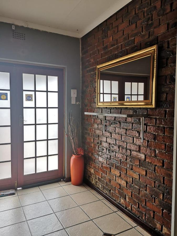 Gluckman Drive Guesthouse Welkom Ngoại thất bức ảnh